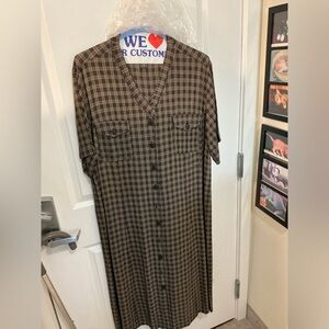 Size 22 black and tan dress